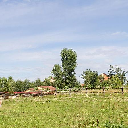 B&B "La Riviera" Arignano Bagian luar foto