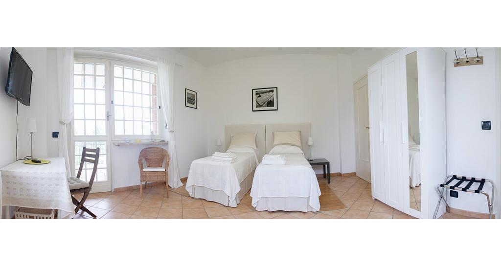 B&B "La Riviera" Arignano Ruang foto